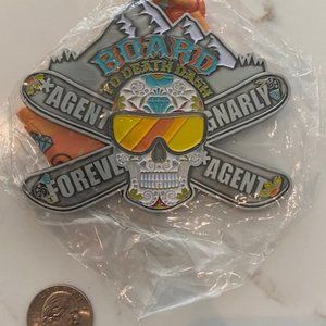 Agent running medal - Board to Death Dash